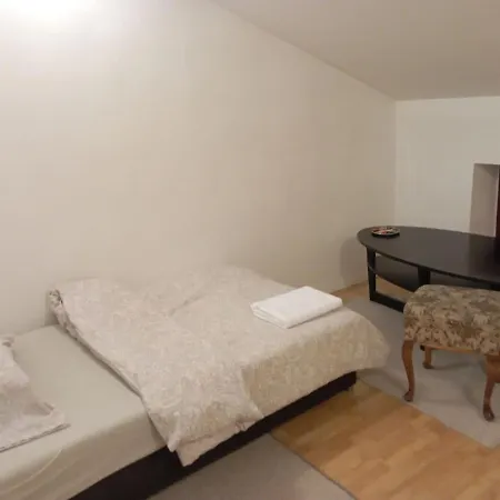 בית הארחה Meier House Wawer